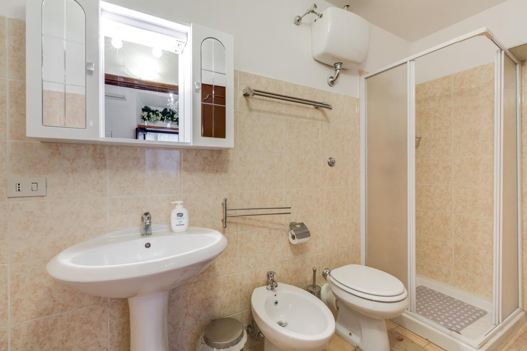 לינה וארוחת בוקר רומא Lulu House חדר תמונה